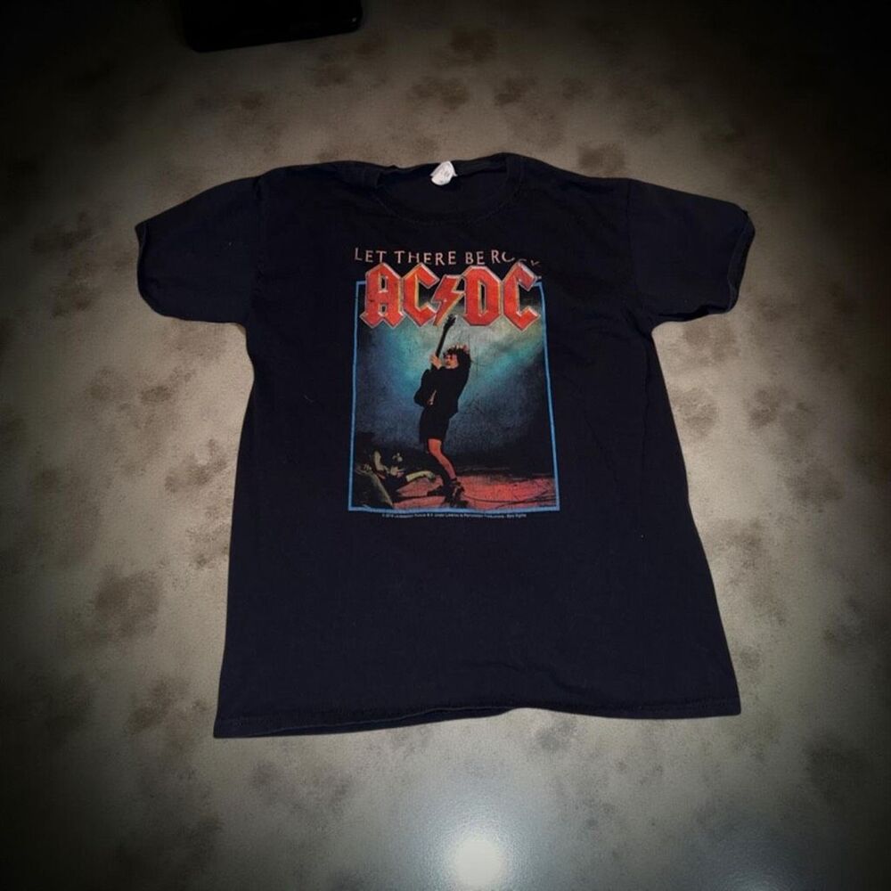 2016 Youth Fruit of the Loom AC/DC Short Sleeve T Shirt Size Large